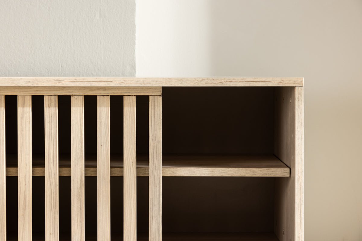 Designer TV-Lowboard Valero 180 cm MDF – Matt, mit Lamellenfront