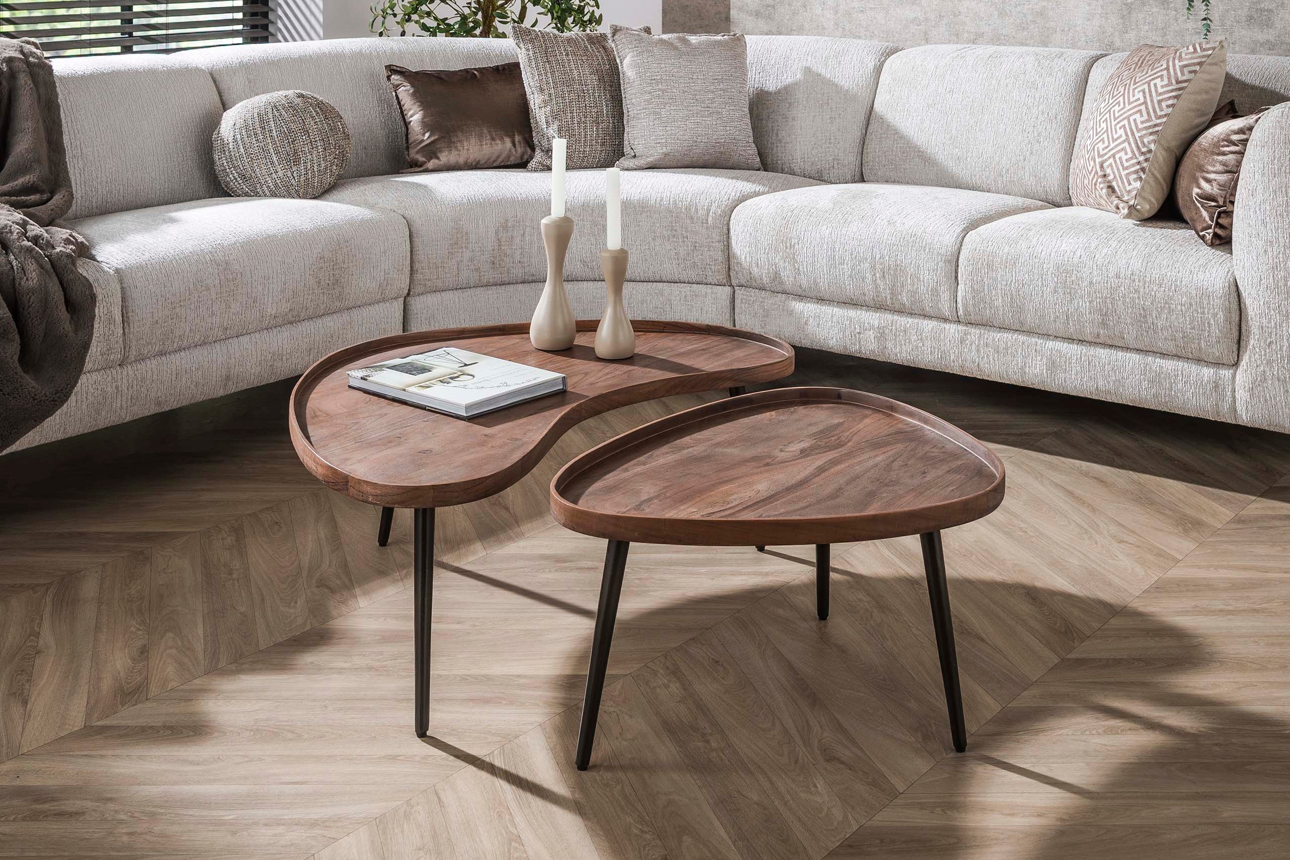 Couchtisch Zamira - 2er Set aus hochwertigem Akazienholz in braunem Finish