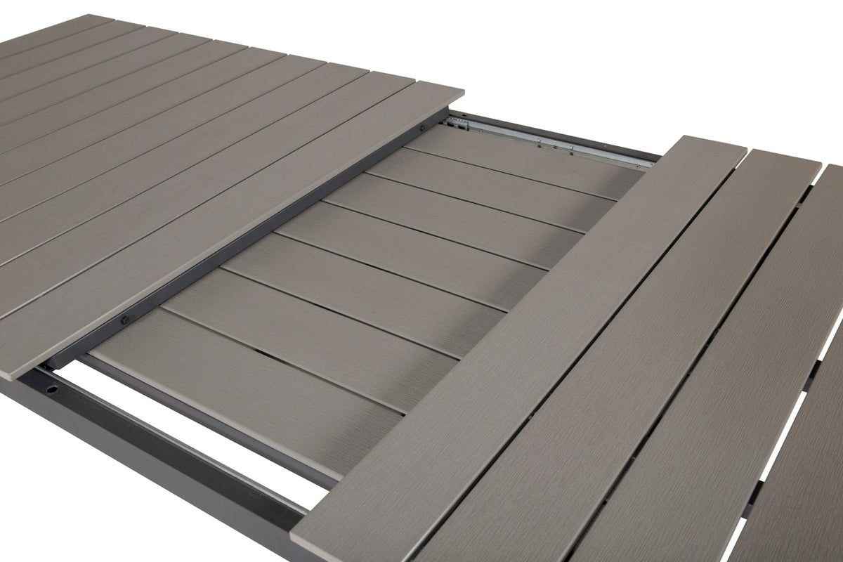 Gartentisch Kairen - perfekt für gesellige Runden im Freien