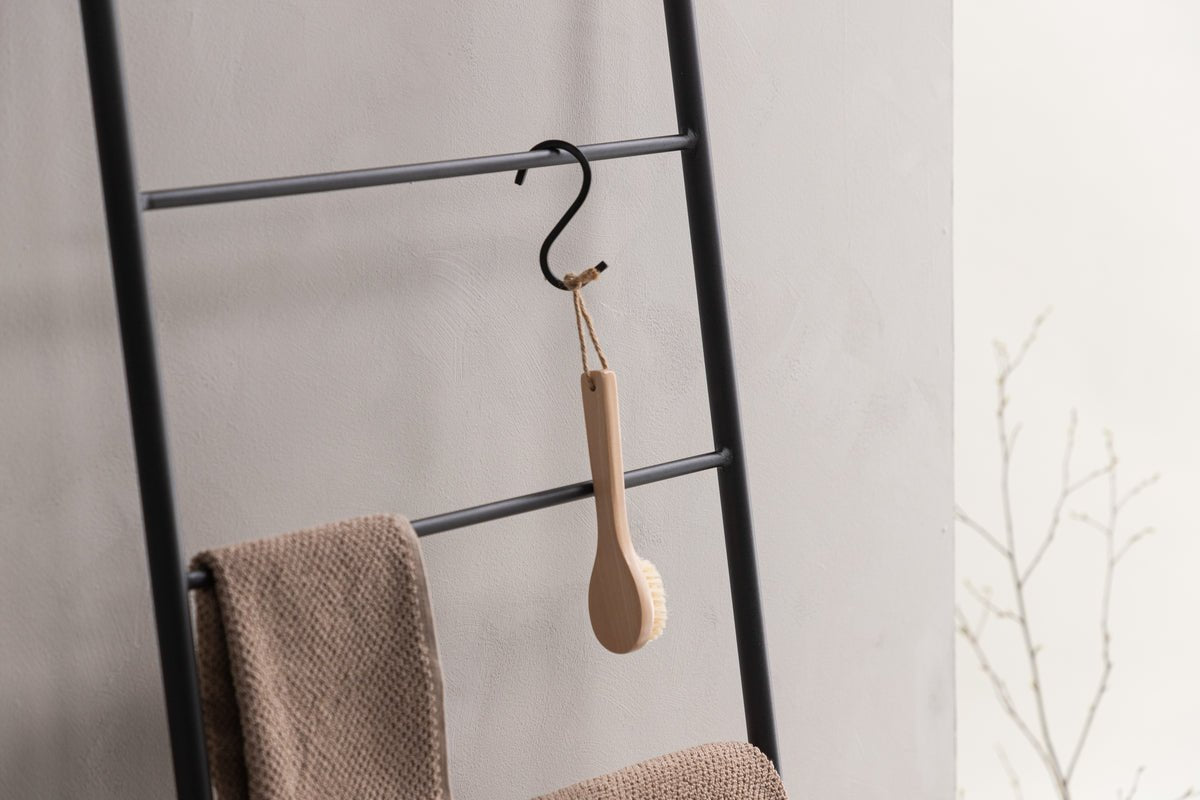 Handtuchleiter / Garderobe Lazaro – Minimalistisches Design in Schwarz