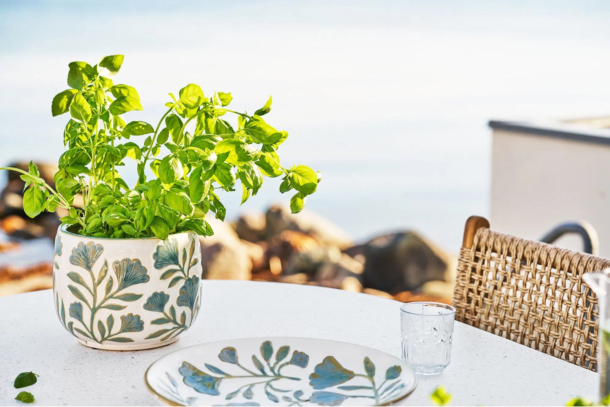 Vase Solvira - aus Keramik mit Blumenmotiv