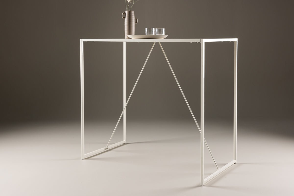 Esstisch Oliana - im minimalistischen, skandinavischen Design