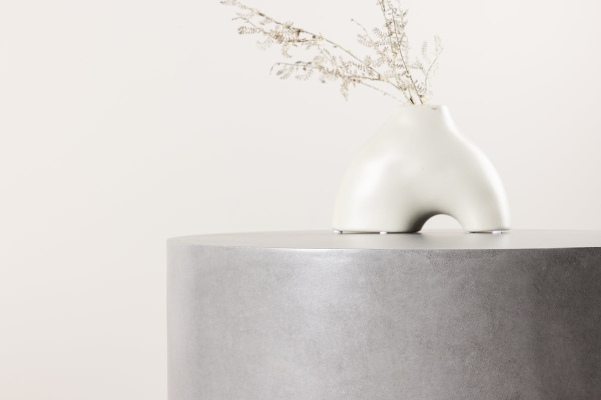 Garten Beistelltisch India - Ø60 aus Aluminium in der Farbe Grau