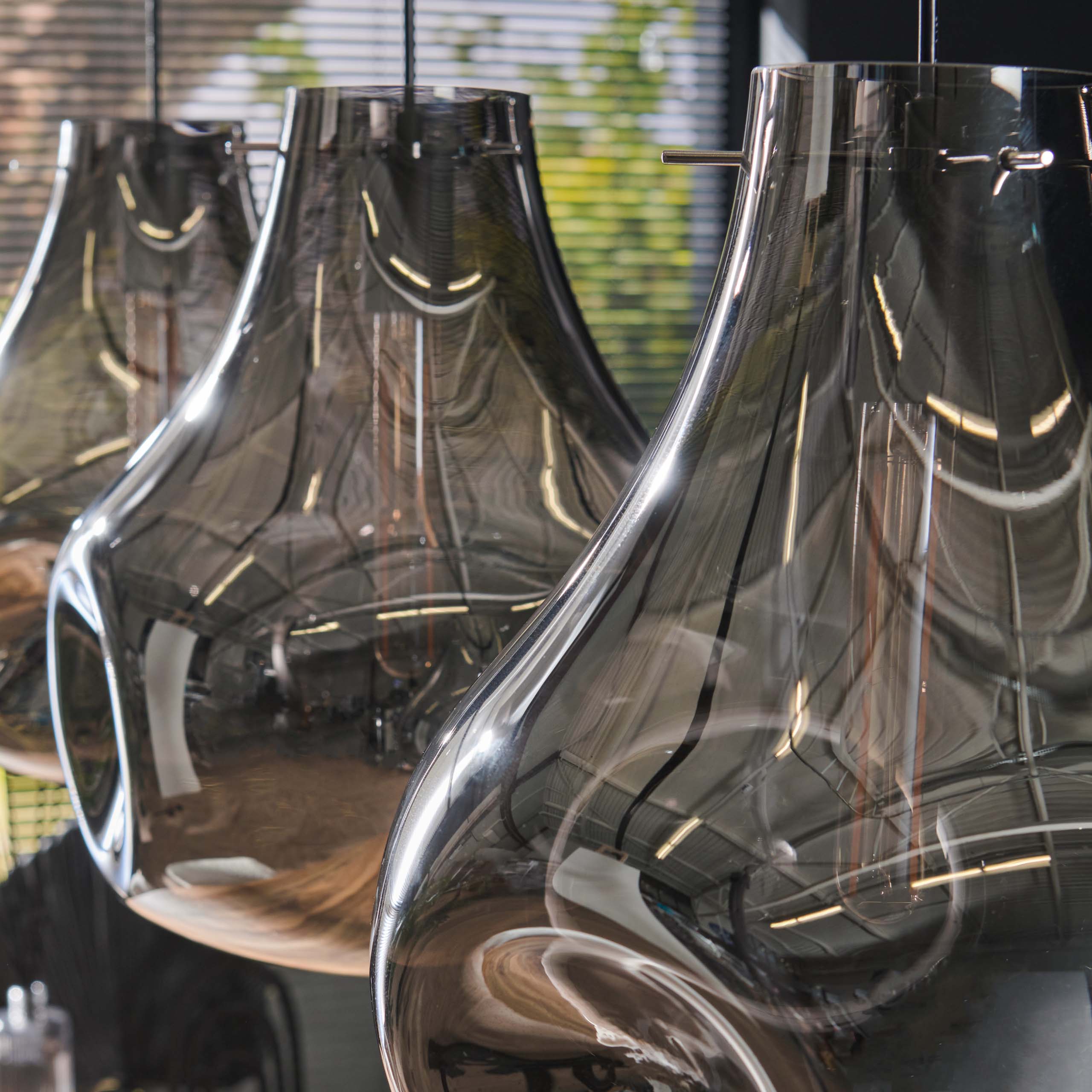 Pendelleuchte „Castellio“ – 3 Leuchten mit Chrombeschichtung und schwarzer Metall-Armatur