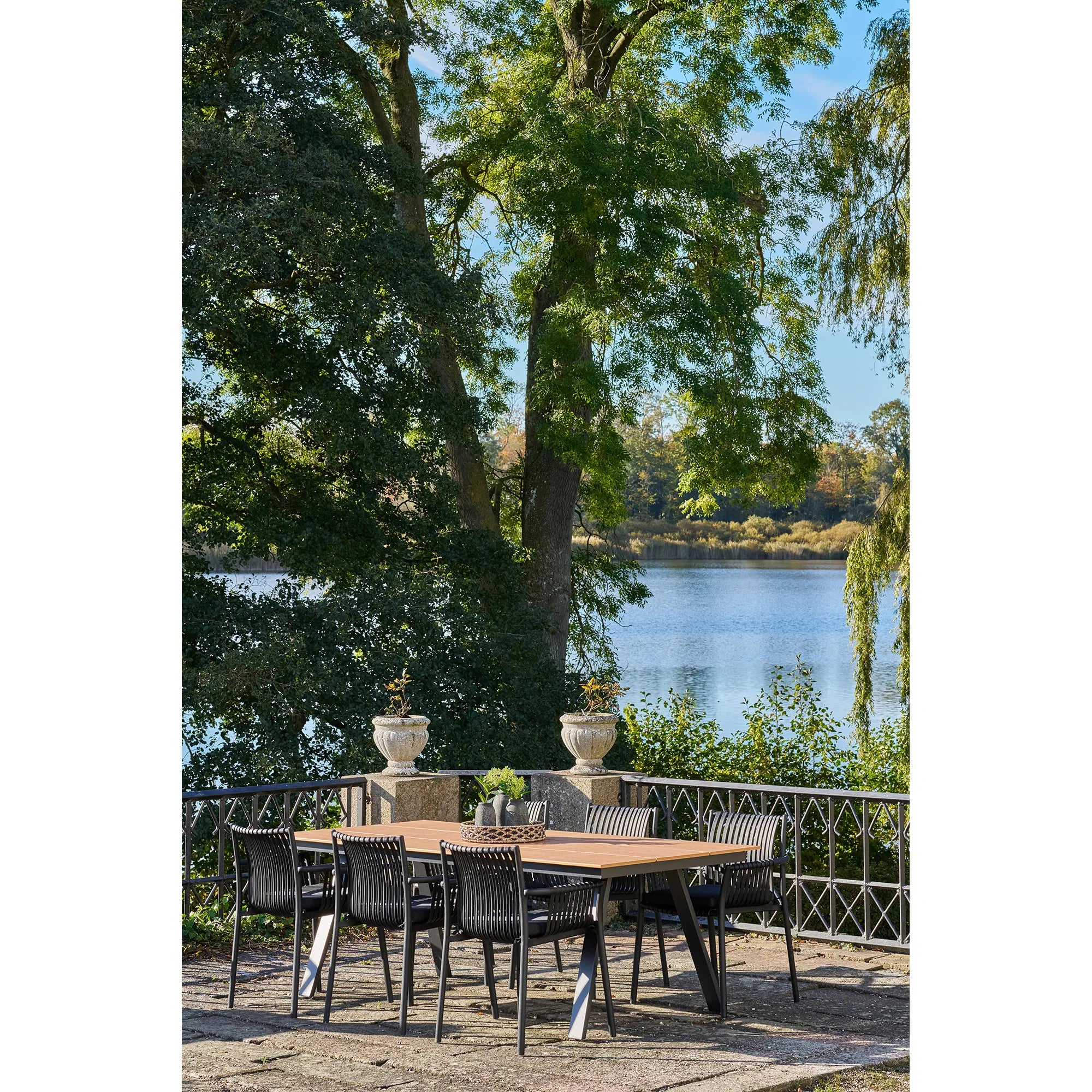 Garten Esstisch Lorenzo – Nonwood & Aluminium en Naturel/Noir