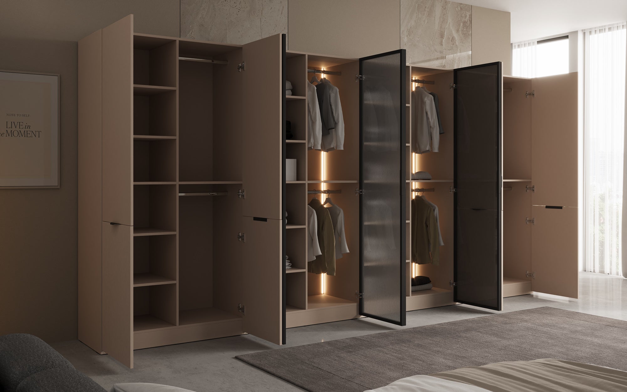 Modulo Rivon – Modularer Design-Kleiderschrank mit geriffelter Glasfront und Strukturpaneelen