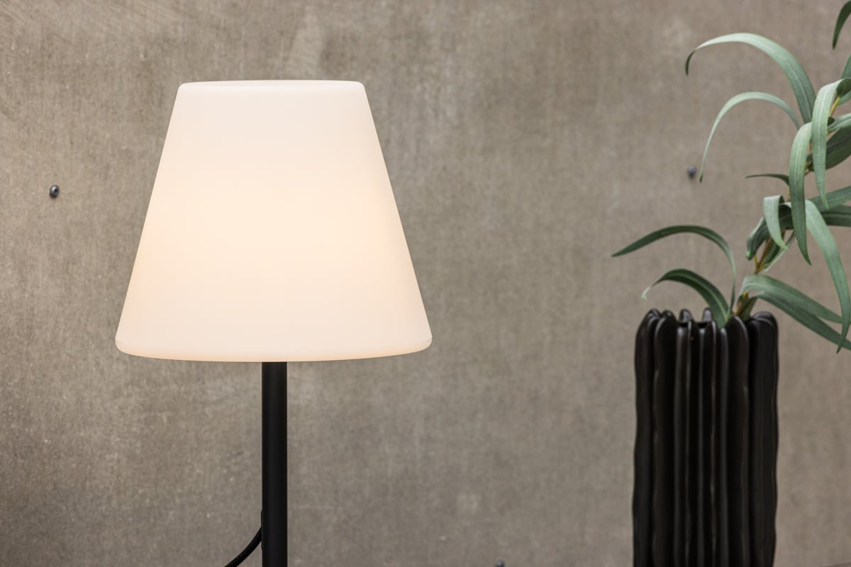 Outdoor-Tischlampe „Pora“ – wetterfest für Balkon & Outdoor-Bereich