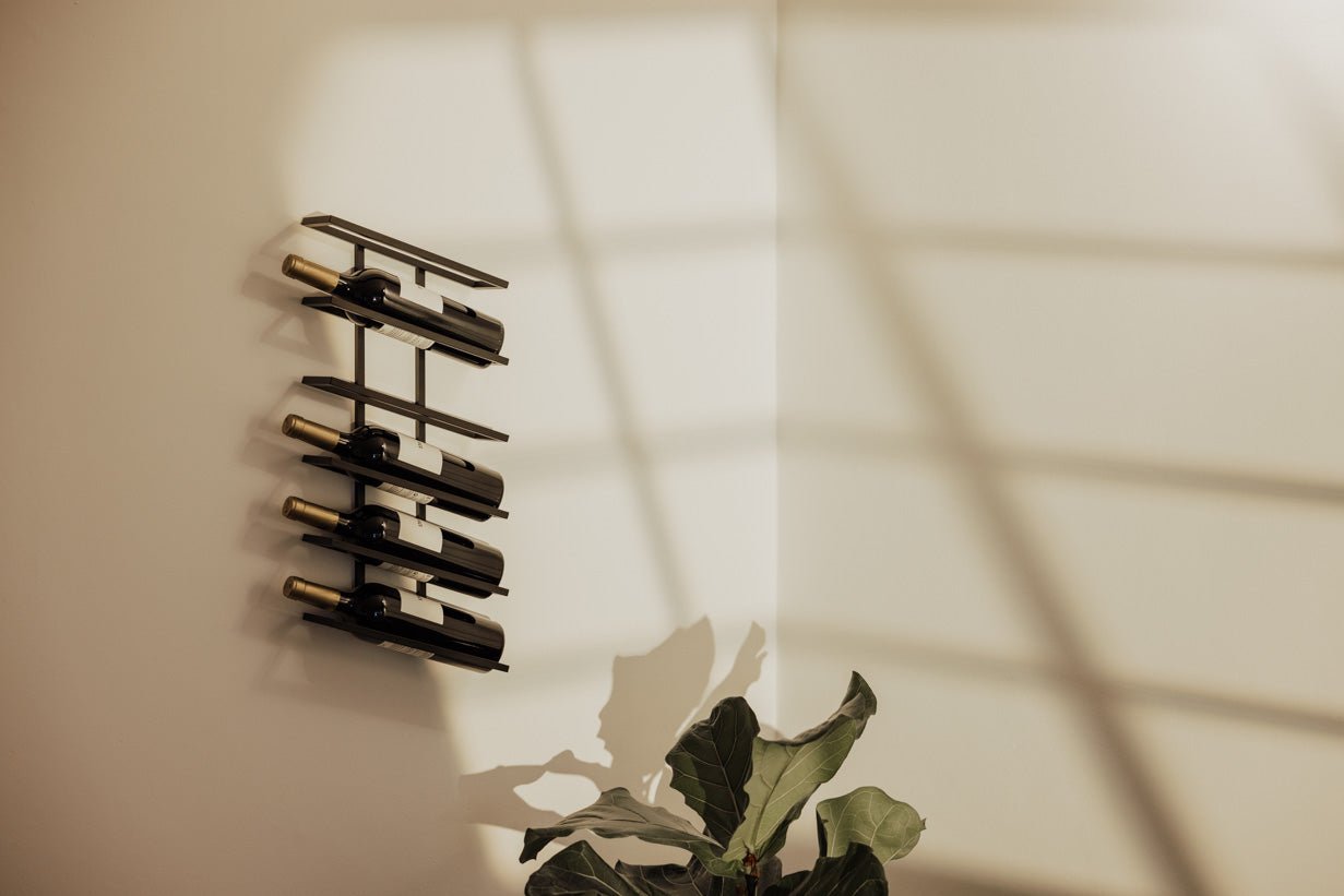 Weinregal Vinia – Wandregal aus Metall für stilvolle Weinlagerung