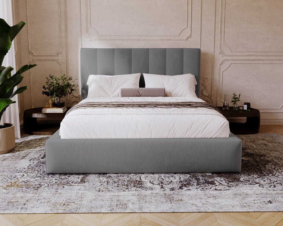 Lit capitonné designer Lunera en Velours avec espace de rangement