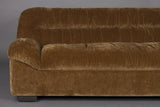 Sofa Talaro mit gerafftem Samtbezug