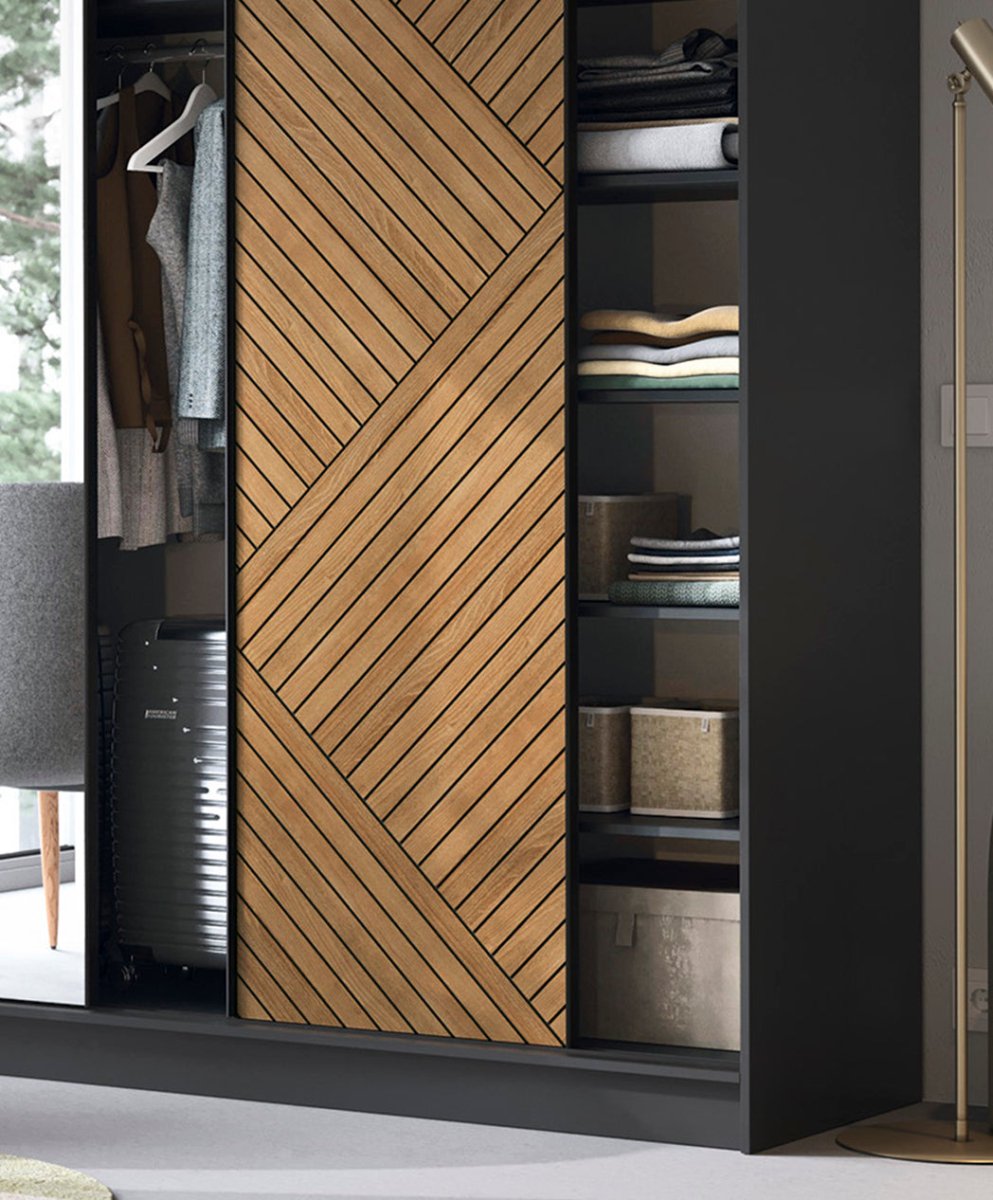 Designer Schrank Terino - Luxusbetten24