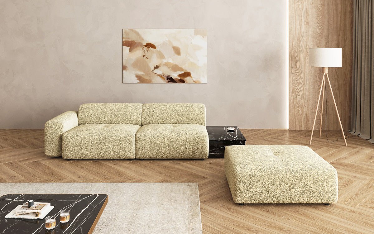 Canapé design Calm 3 places avec pouf d'appoint et table d'appoint en Bouclé