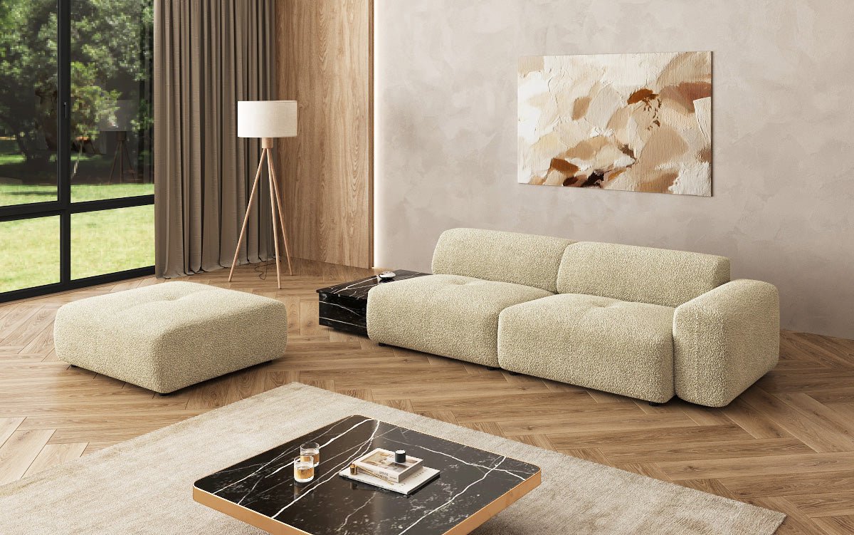 Canapé design Calm 3 places avec pouf d'appoint et table d'appoint en Bouclé