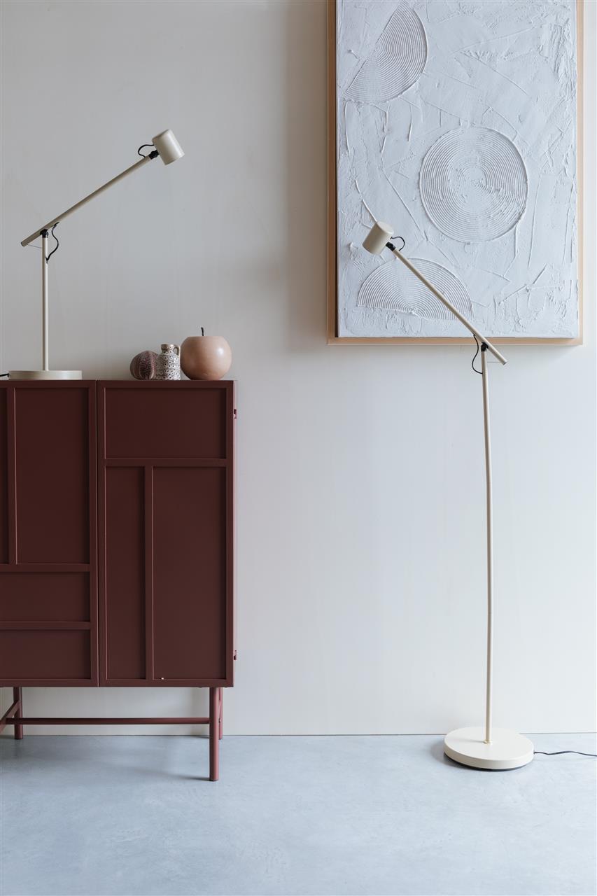 Lampadaire Aero – en fer