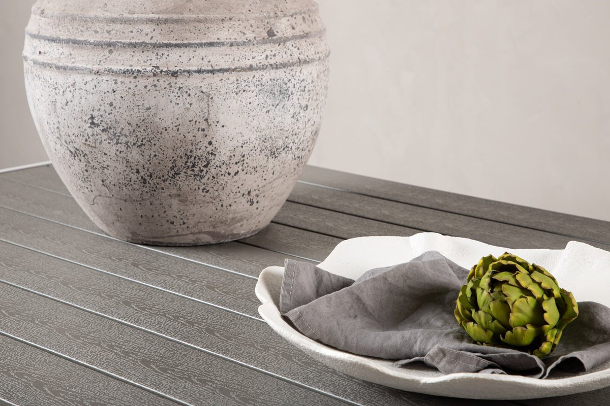 Tuin tafel Tareen - een harmonische combinatie van natuurlijkheid en stabiliteit