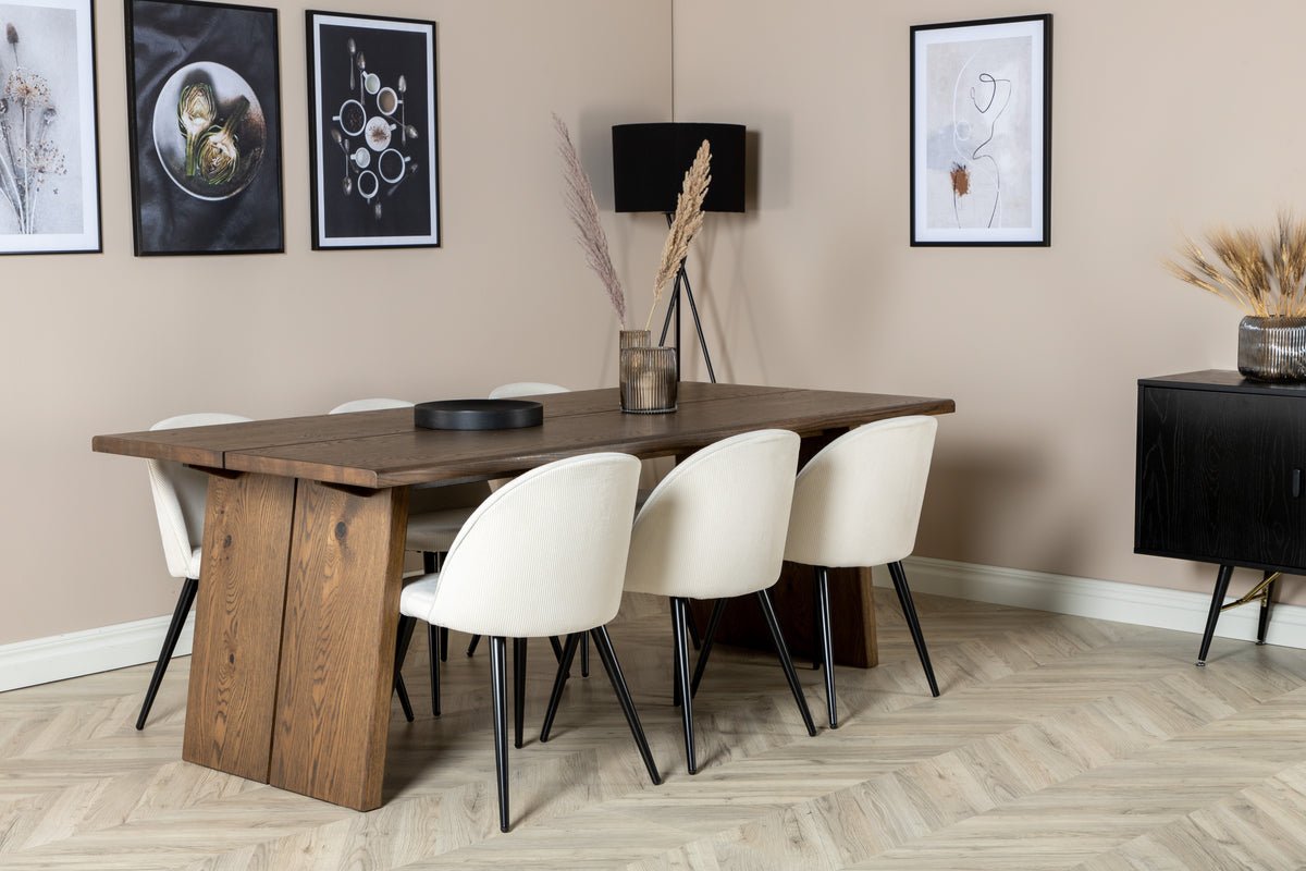 Table à manger Kaiora - allie robustesse et esthétique élégante