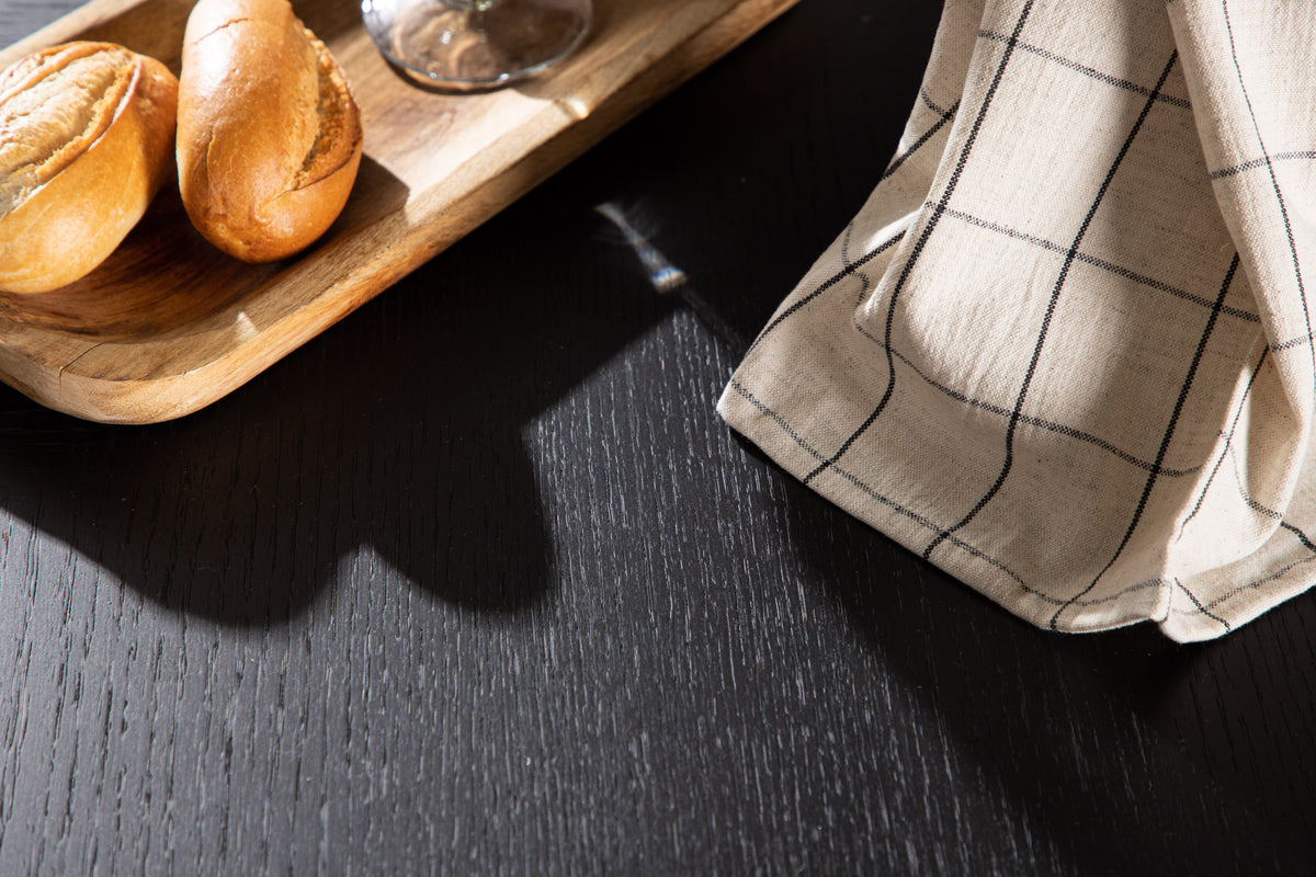 Table à manger Orana - au design rond, inspiré du style scandinave