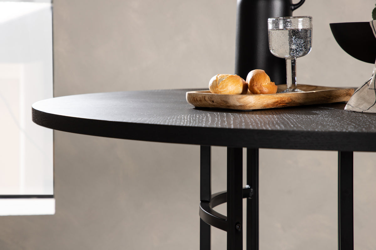 Table à manger Orana - au design rond, inspiré du style scandinave