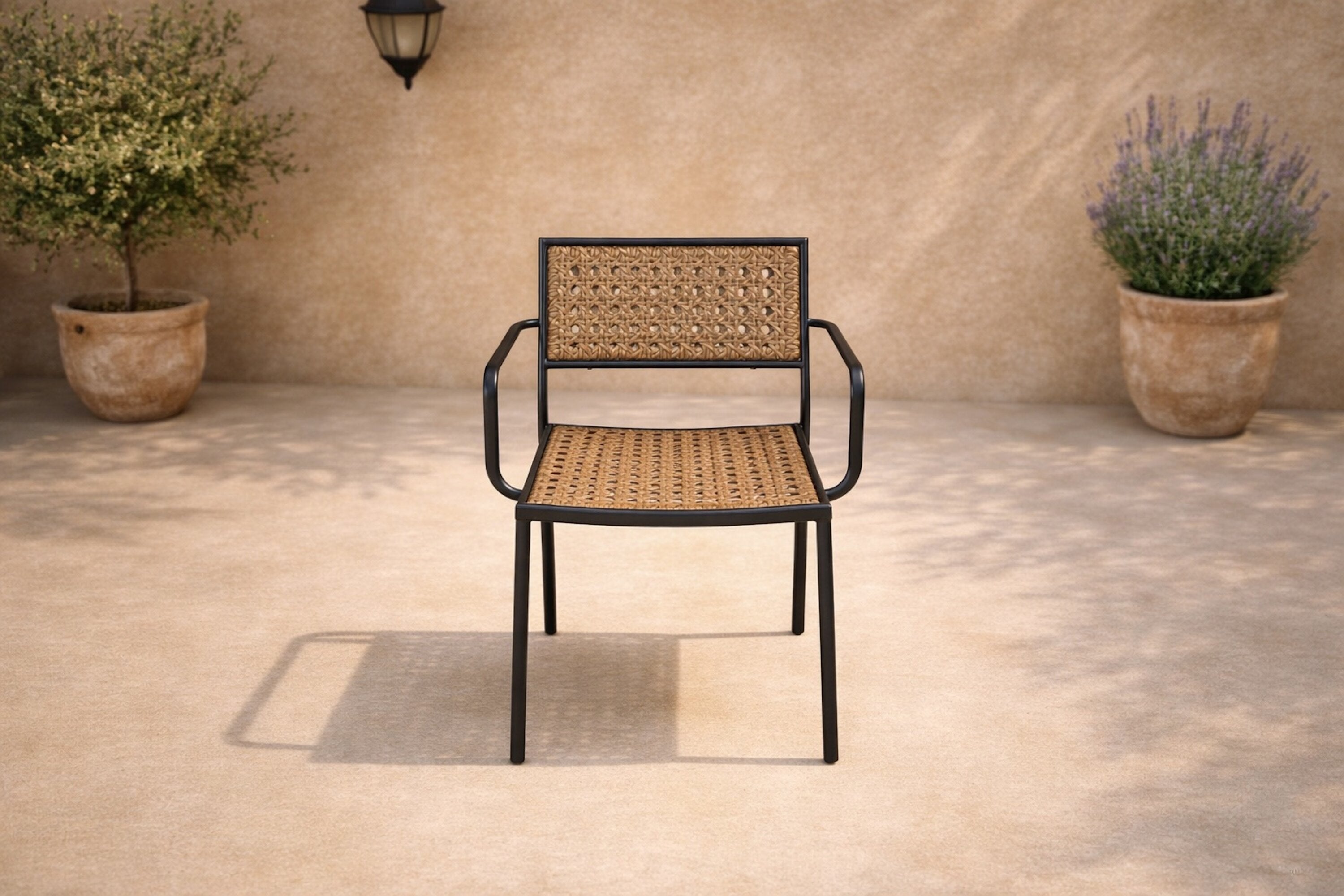 Ensemble de 4 chaises de jardin Marave en rotin avec coussins inclus