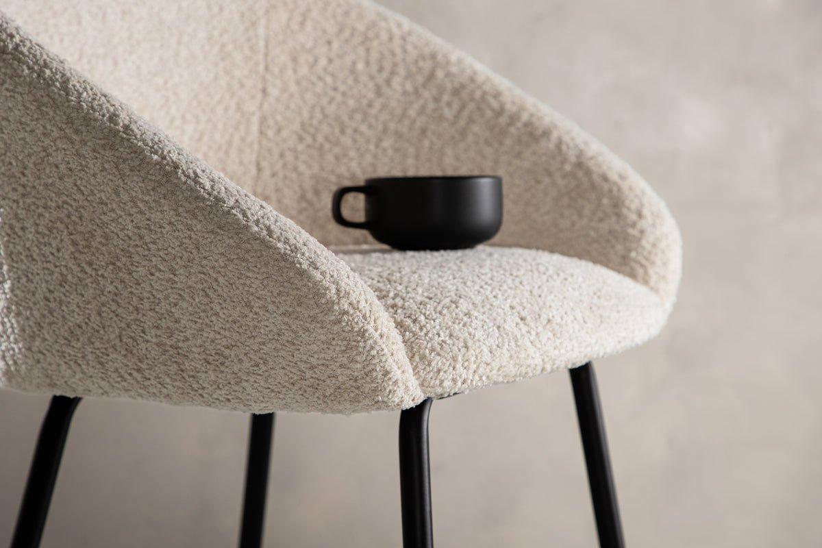 2-delige set - Barstoelen Briska met zitting van wit teddyvelours