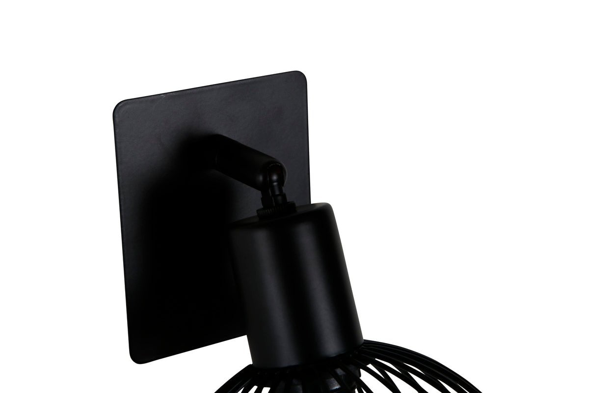 Wandleuchte „Holger" – Abgerundeter, schwarzer Stahlschirm mit eleganter Wandhalterung