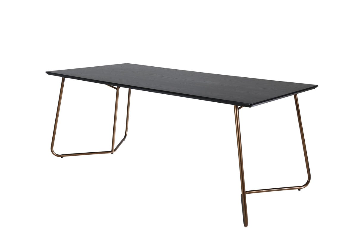 Table à manger Tanoa - un design inspiré scandinave avec des pieds légèrement évasés