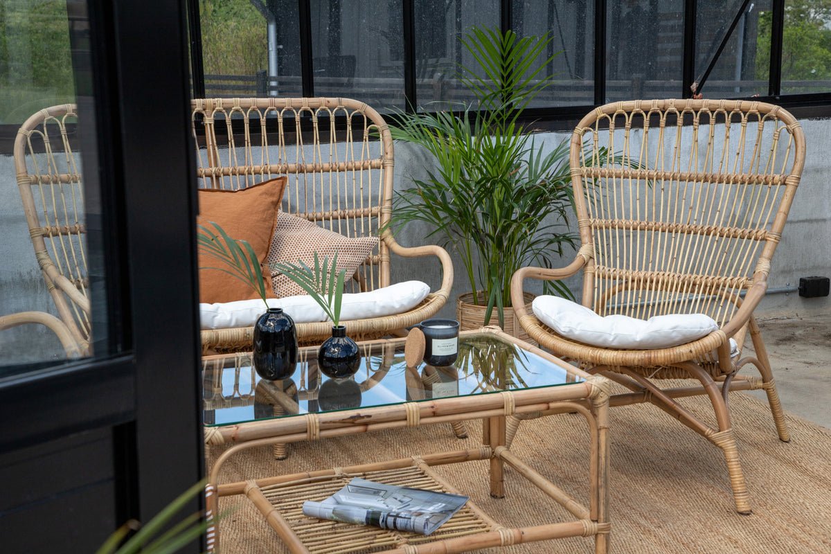 Tuin Loungeset Raisa – met glazen blad & witte kussens
