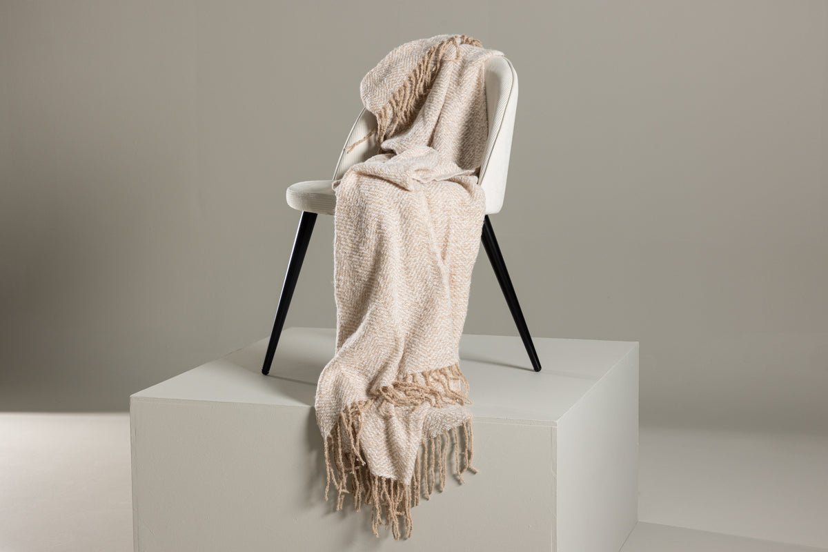 Tagesdecke Velora Beige – 170×130 cm mit Fransen & Strukturwebung