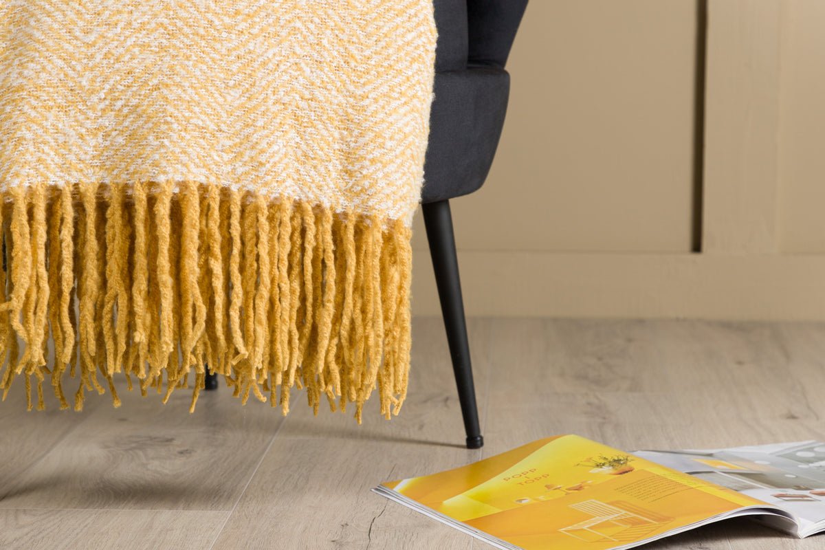 Couverture de jour Velora jaune – 170×130 cm avec franges et tissage structuré