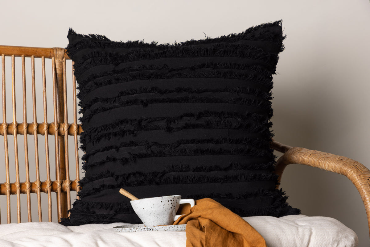 Housse de coussin Erika - 45x45 cm en Noir en 100% coton