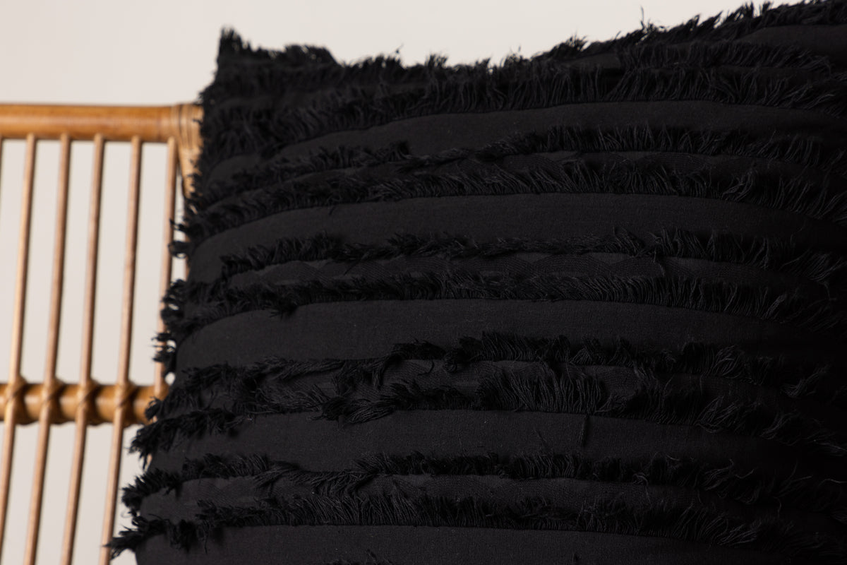 Housse de coussin Erika - 45x45 cm en Noir en 100% coton