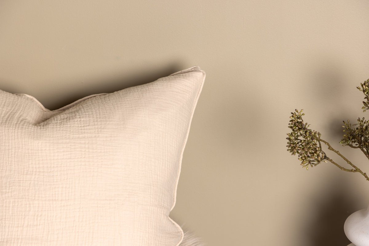 Kissenbezug Moments - 60x60 cm in Beige und Grau aus 100% Baumwolle