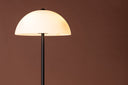 Vloerlamp Eloria – Halfrond ontwerp in Wit & Zwart (hoogte 155 cm)
