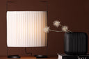 Stehlampe Elvra – Stoffschirm in Beige mit schwarzem Metallgestell (Höhe 48 cm)