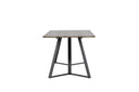 Eettafel Waka - de decoratieve metalen poten zetten een stijlvolle accent