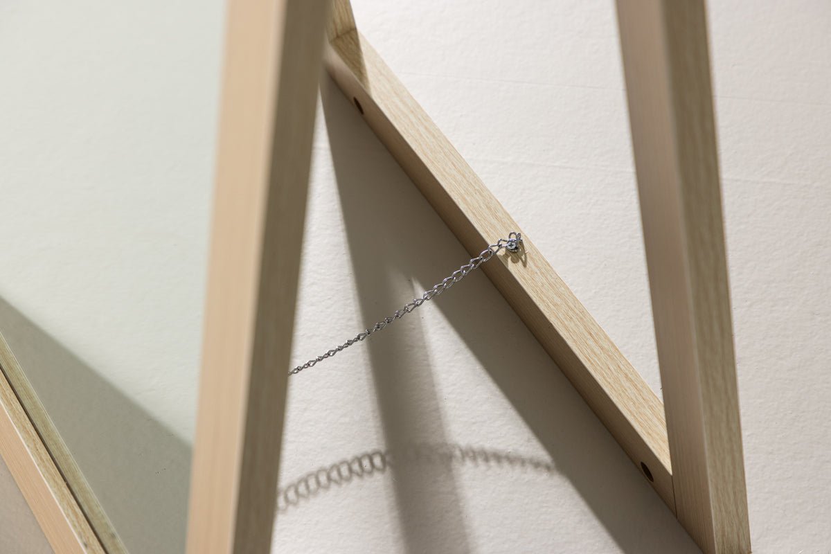 Spiegel Stelina – met standaardvoet en frame in houtlook