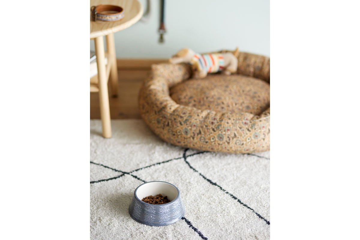 Huisdierschaal Theo – steengoed met reactieve glazuur in Grijs