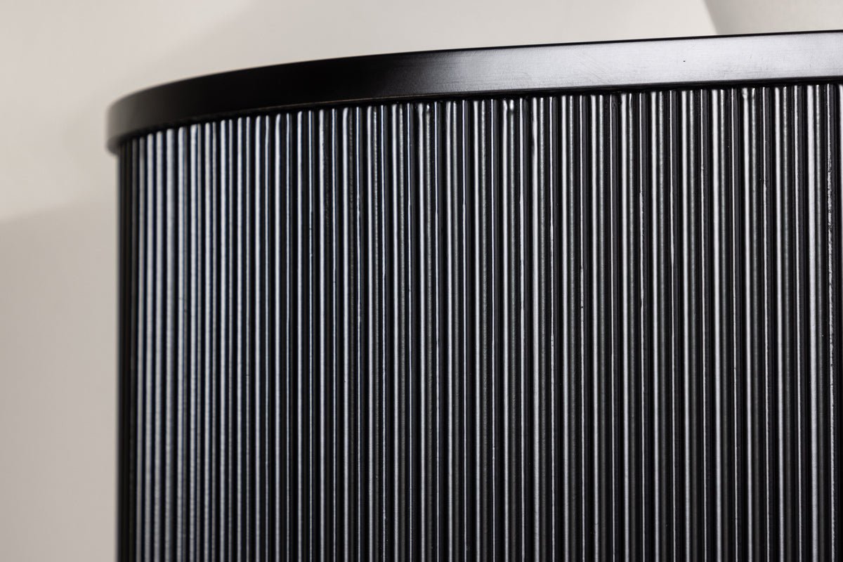 Bijzettafel Silva – in Zwart met groefpatroon