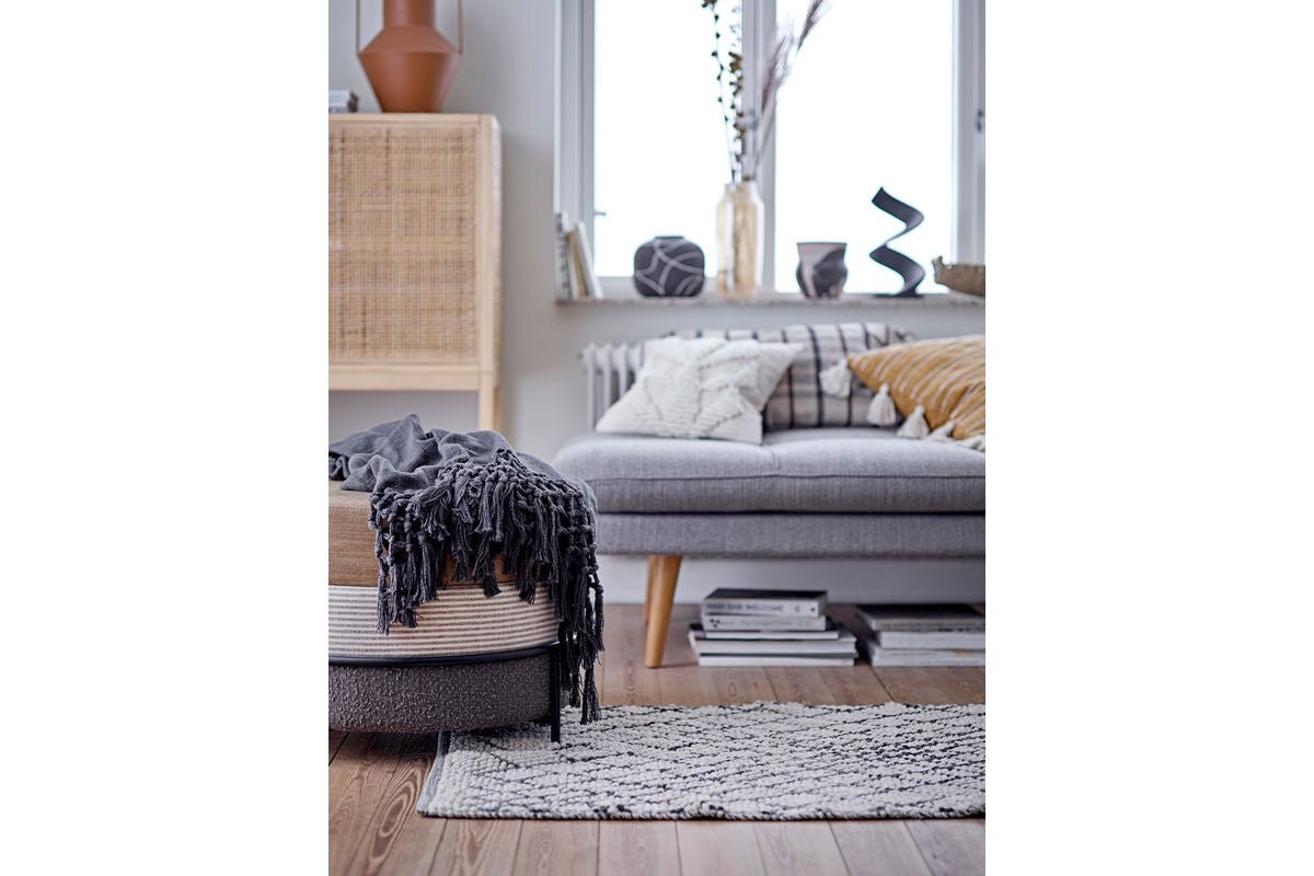 Vase décoratif « Virela » – Terre cuite noire