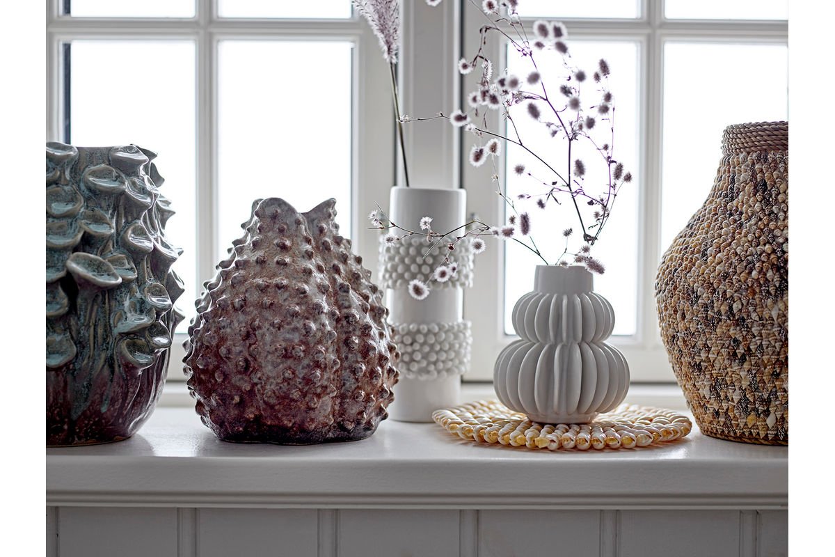 Vase „Nordia“ – Steingut in Weiß