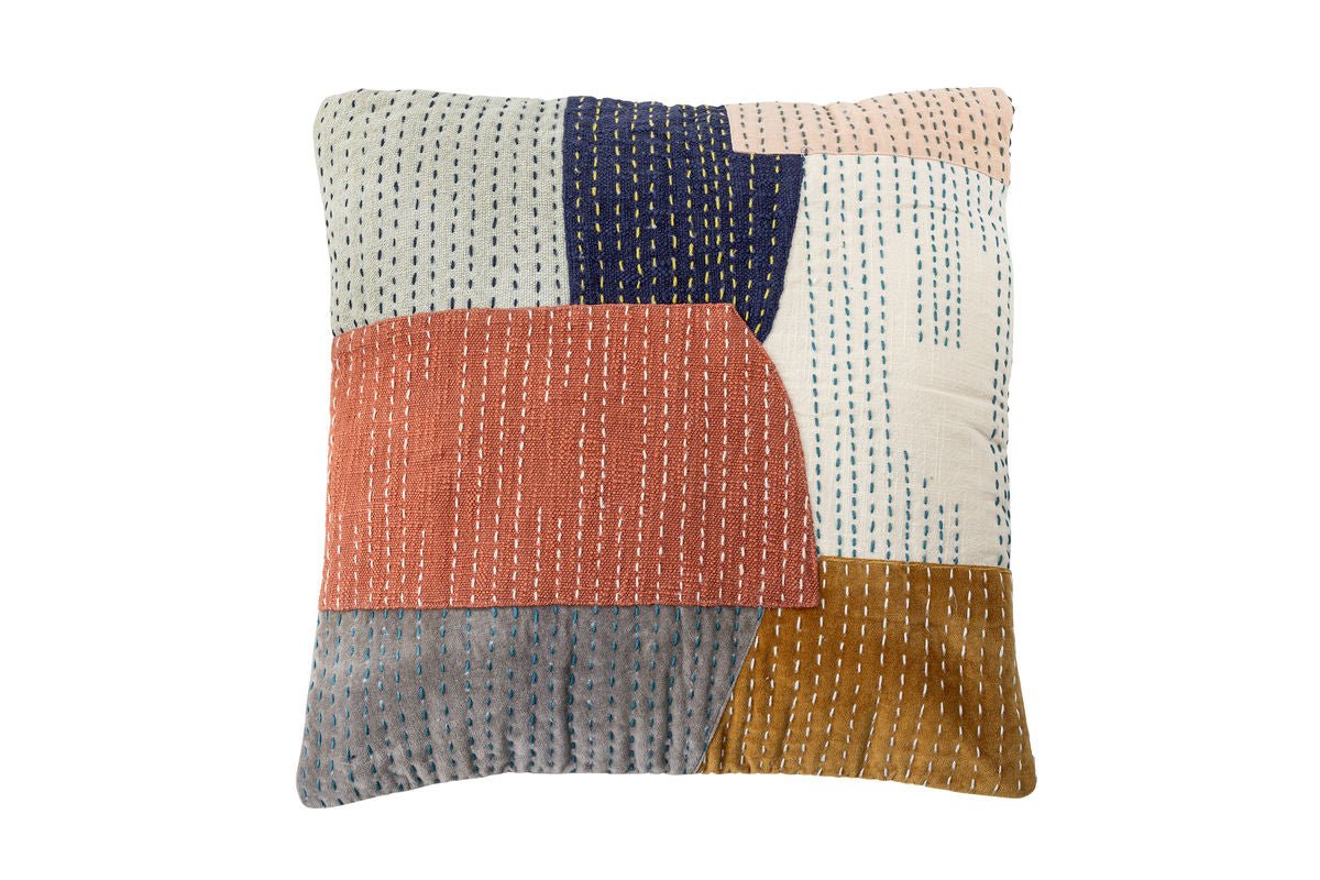 Sierkussen Bolzano – patroonontwerp met fijne borduursels