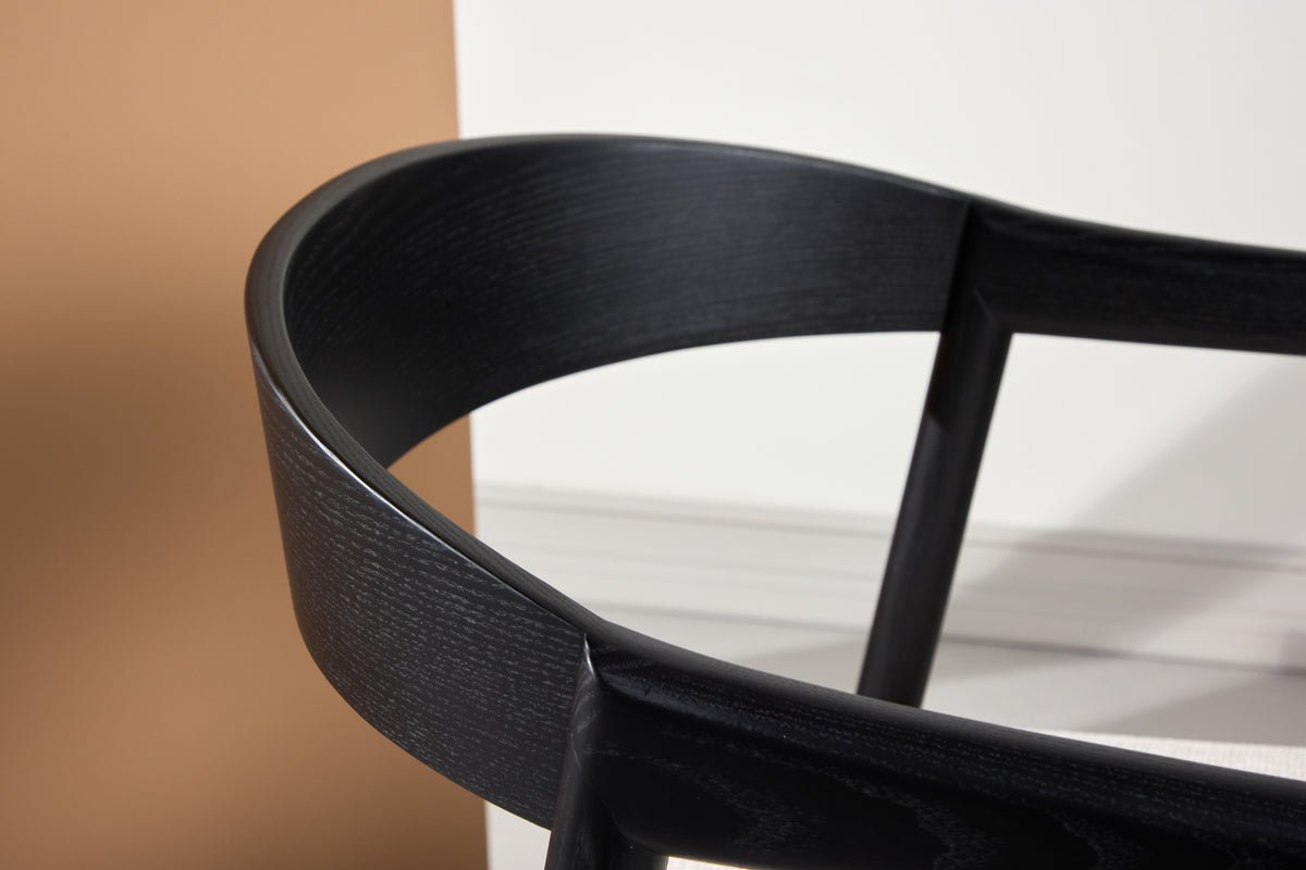 2-delige set - stoel Tavi met zachte, organische vormen