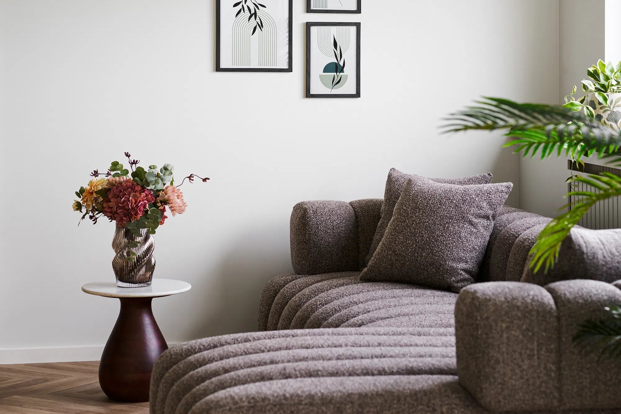 Vase Salmira - vase en verre noble de couleur marron