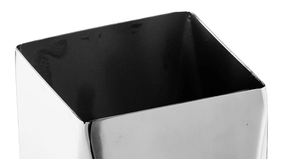 Vase Samy - en acier de haute qualité