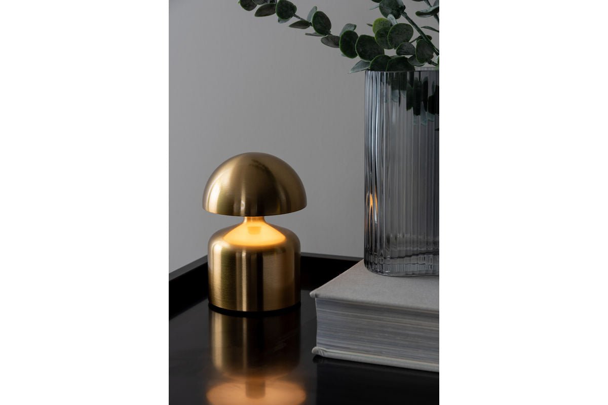 Lampe de table Budapest - Lampe design en fer avec LED