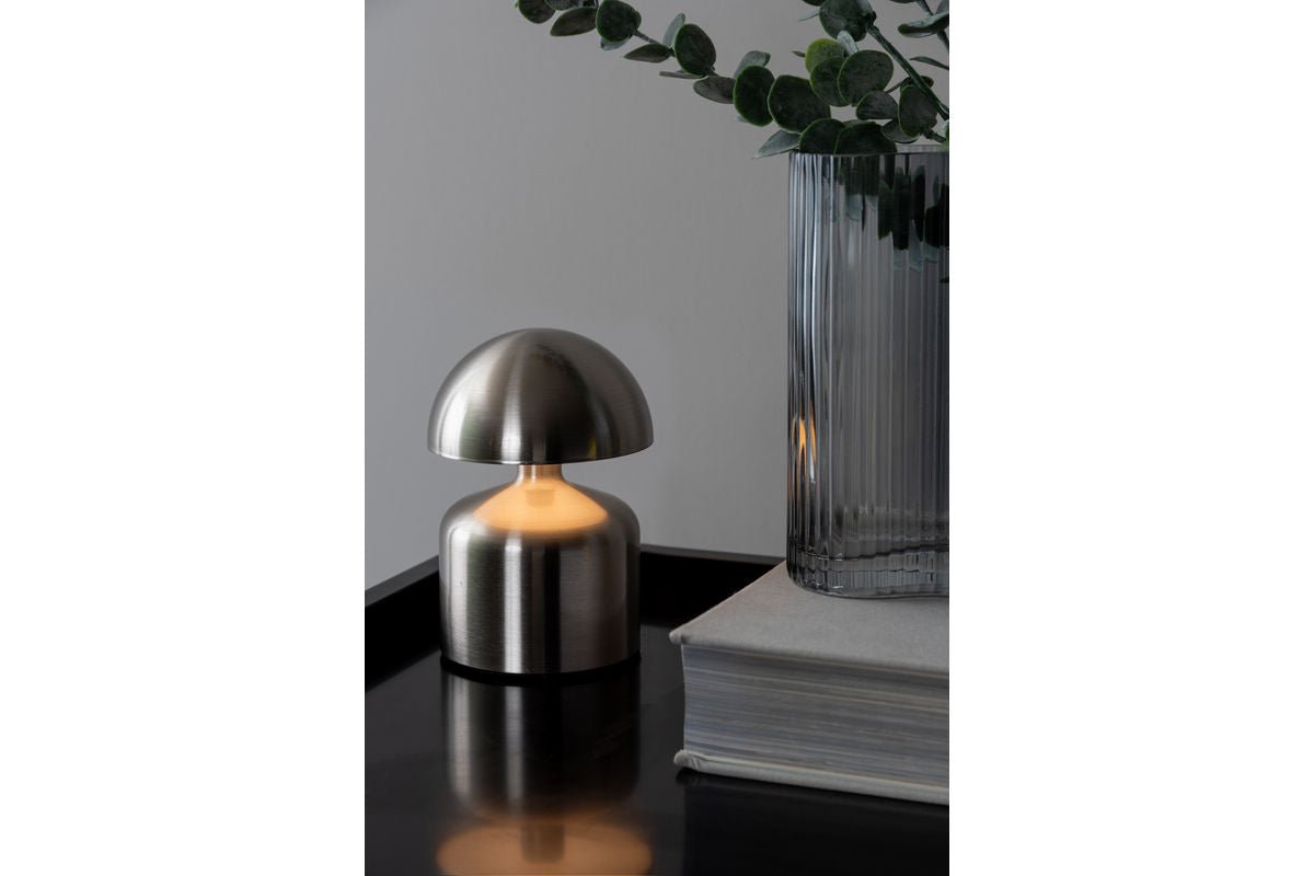 Lampe de table Budapest - Lampe design en fer avec LED