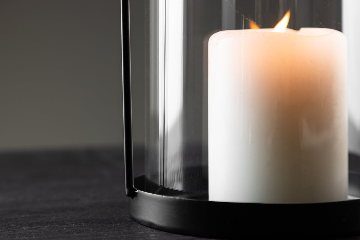 Lanterne Martin - lanterne en verre et fer noir en deux tailles différentes