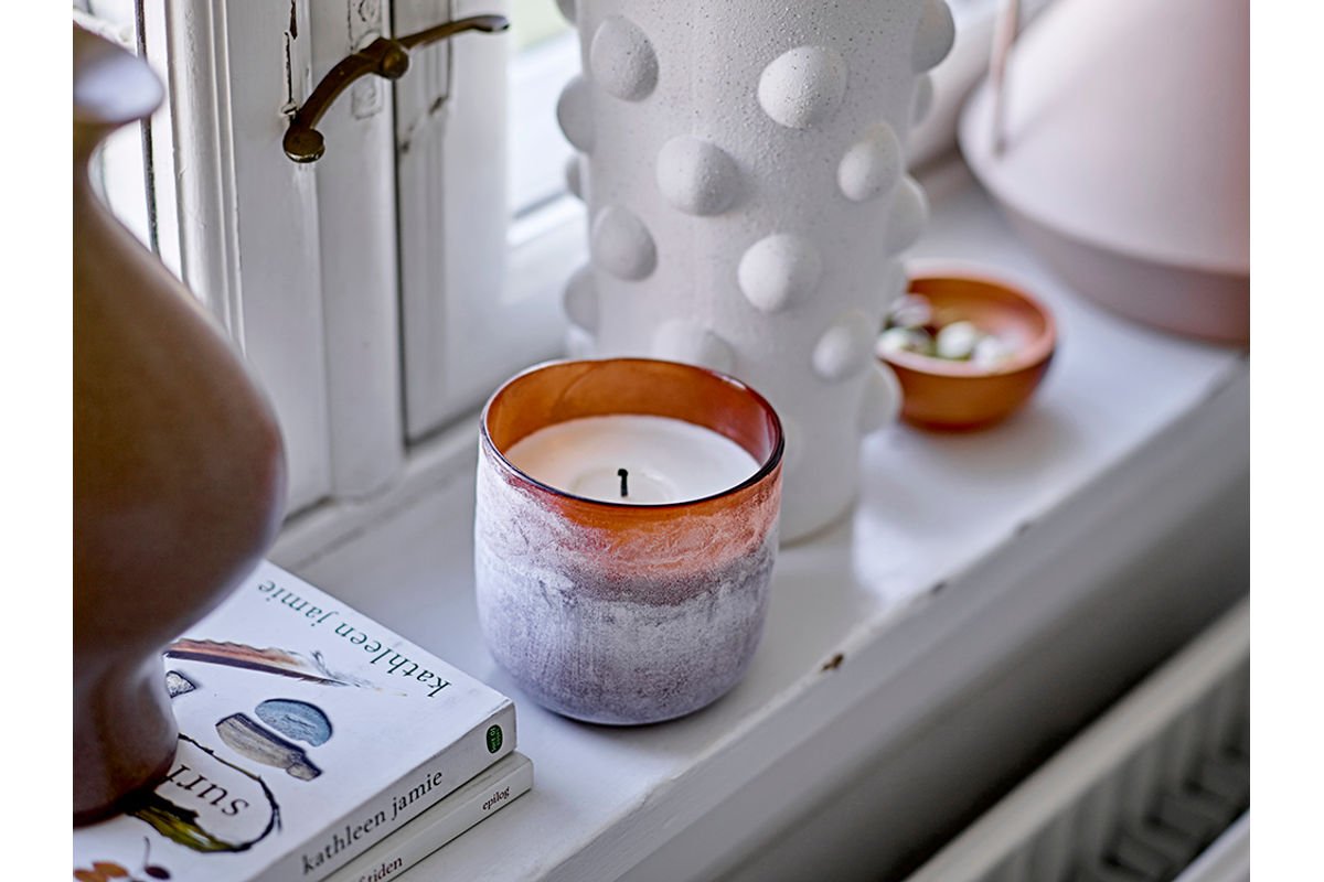 Duftkerze Redwood – Natürliches Wachs im ästhetischen Braunglas