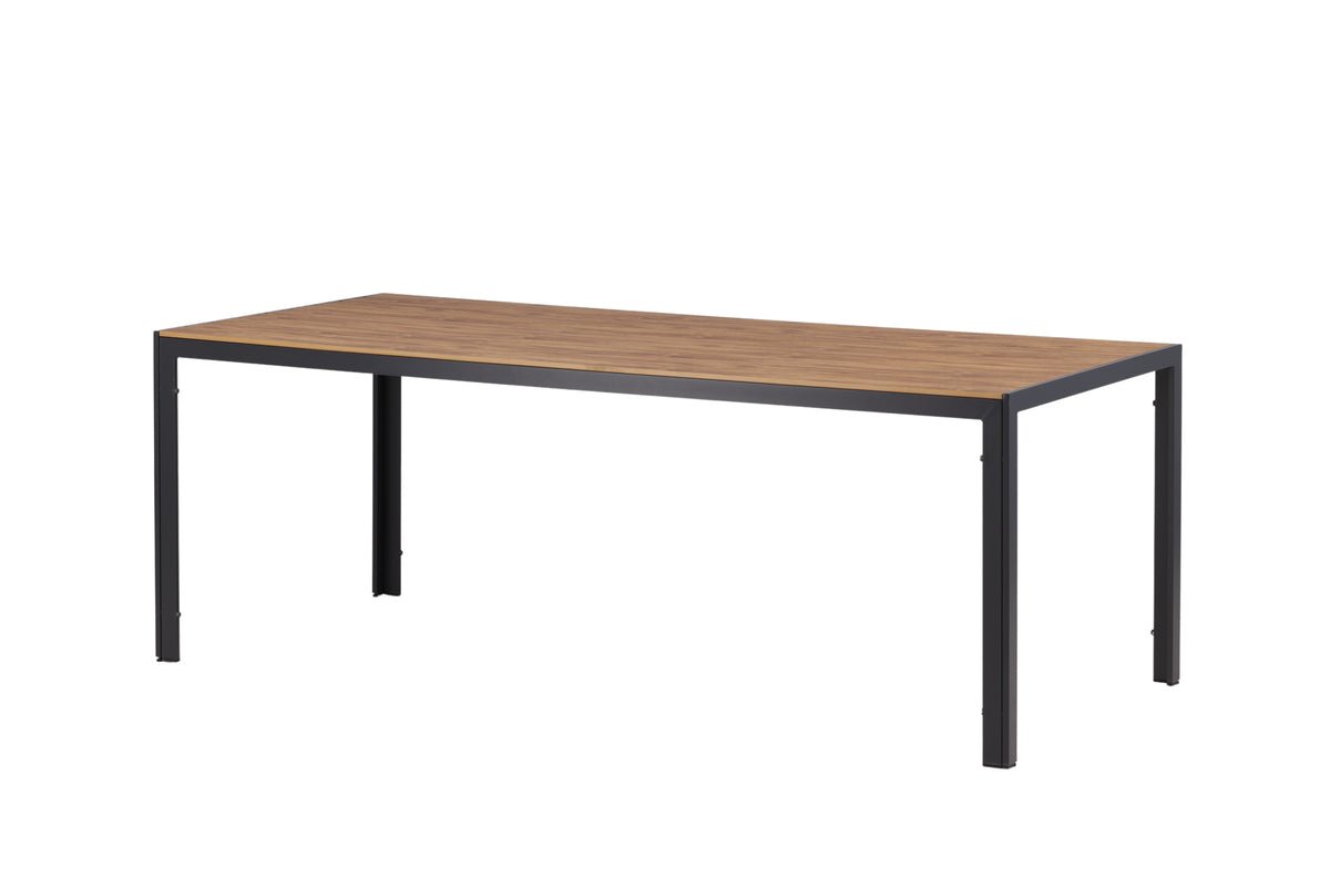 Tuin tafel Tareen - een harmonische combinatie van natuurlijkheid en stabiliteit