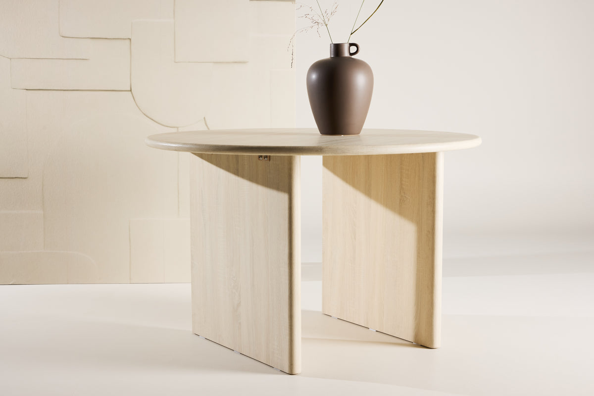 Table à manger Elara - au design intemporel avec fonctionnalité au quotidien